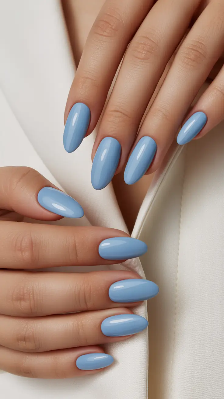 Blue Winter Nails 2025–2026 Winter Sky Minimalism
