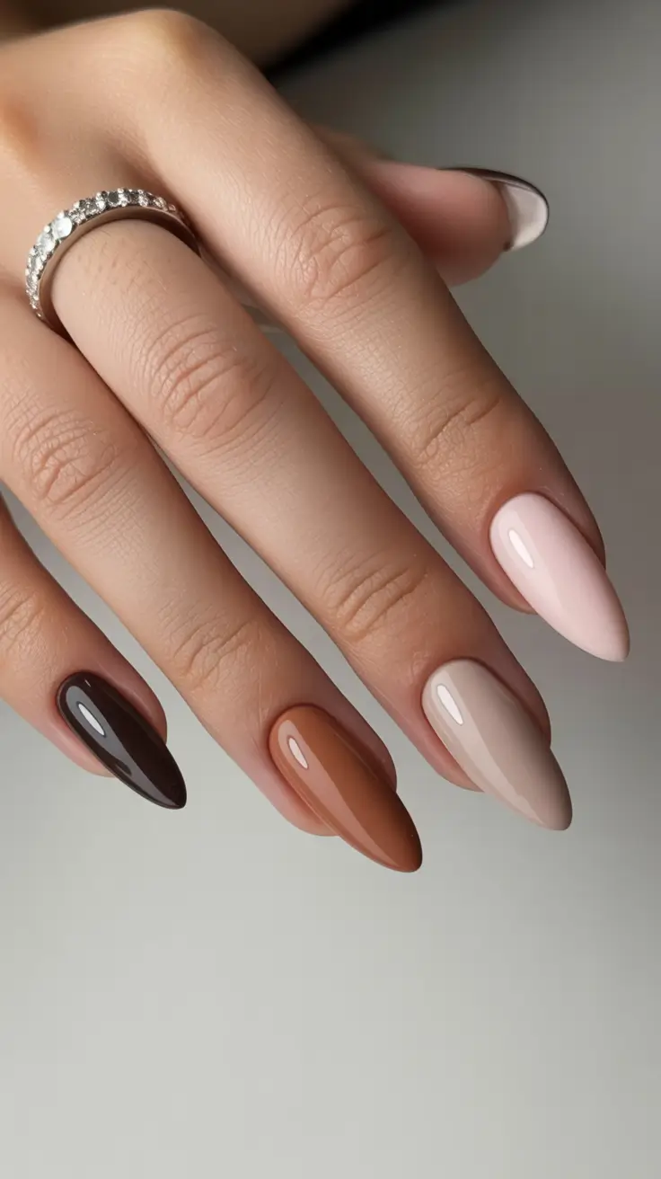 Trendy Almond Nail Shapes Winter 2025-2026 Mocha Ombre Minimalism