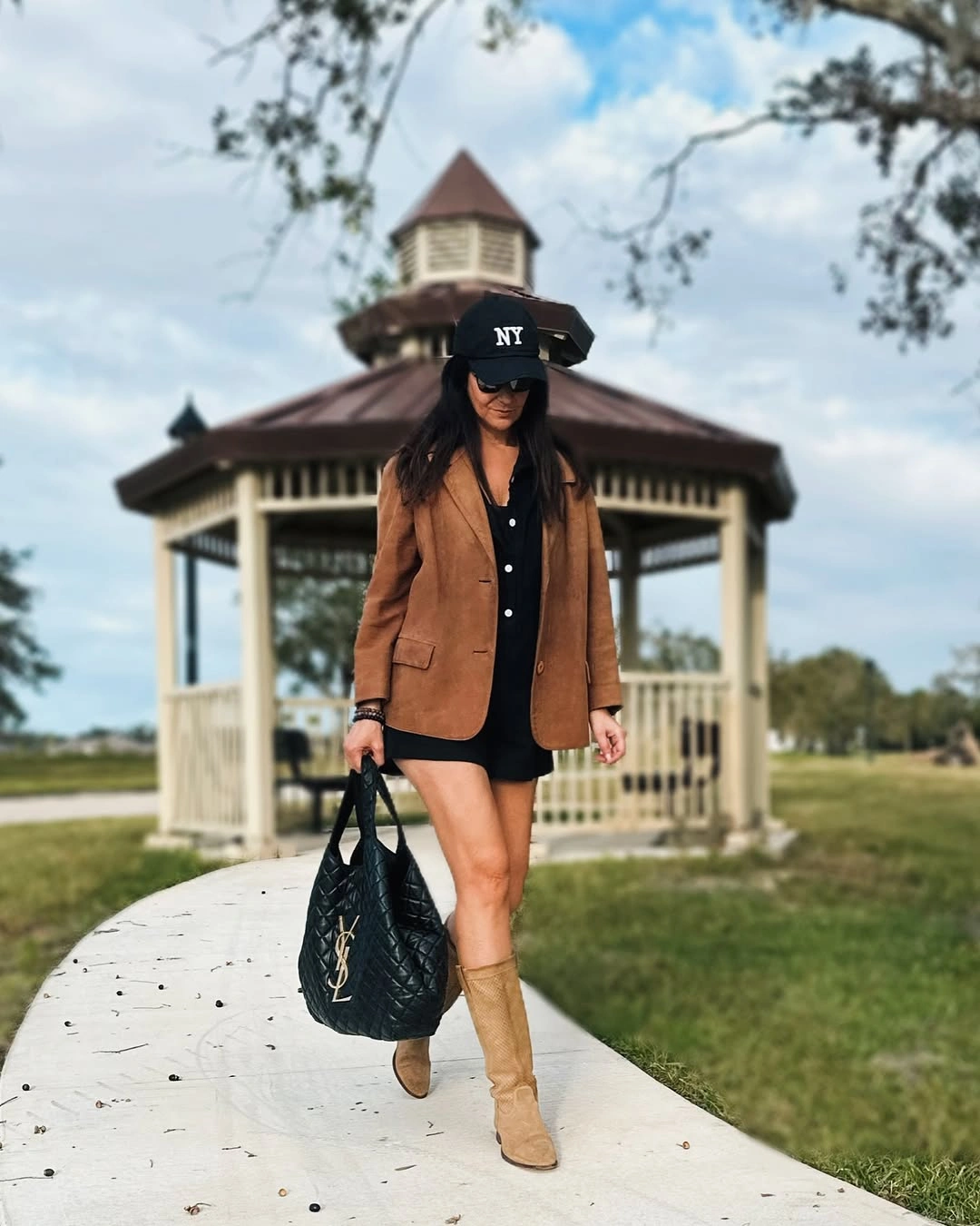 boho chic fall outfits 2026 Suede Blazers and Tall Boots for Modern Autumn Days