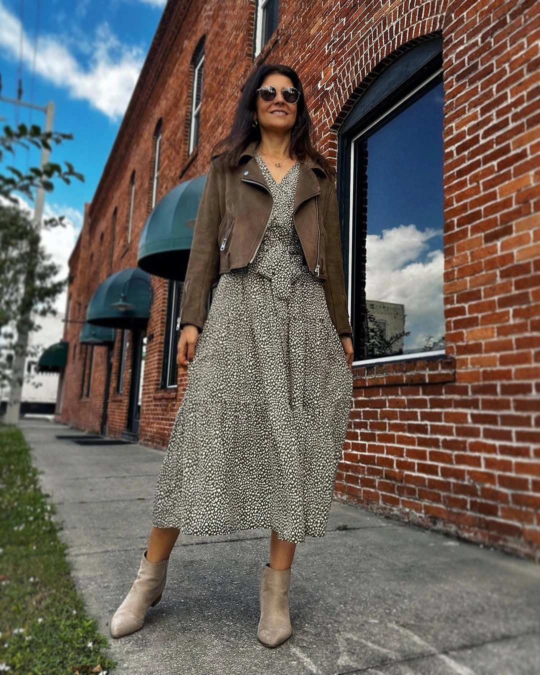 boho chic fall outfits 2026 Flowing Dresses with Suede Jackets for Everyday Boho Elegance