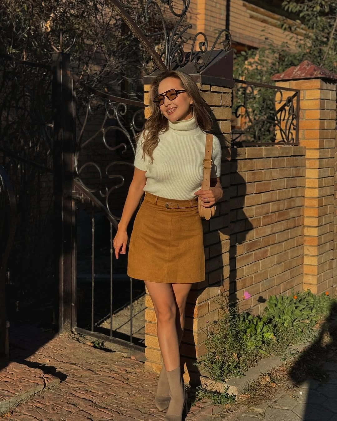 cozy & chic autumn outfits for women 2026 Modern Camel and Cream for Effortless Daytime Style