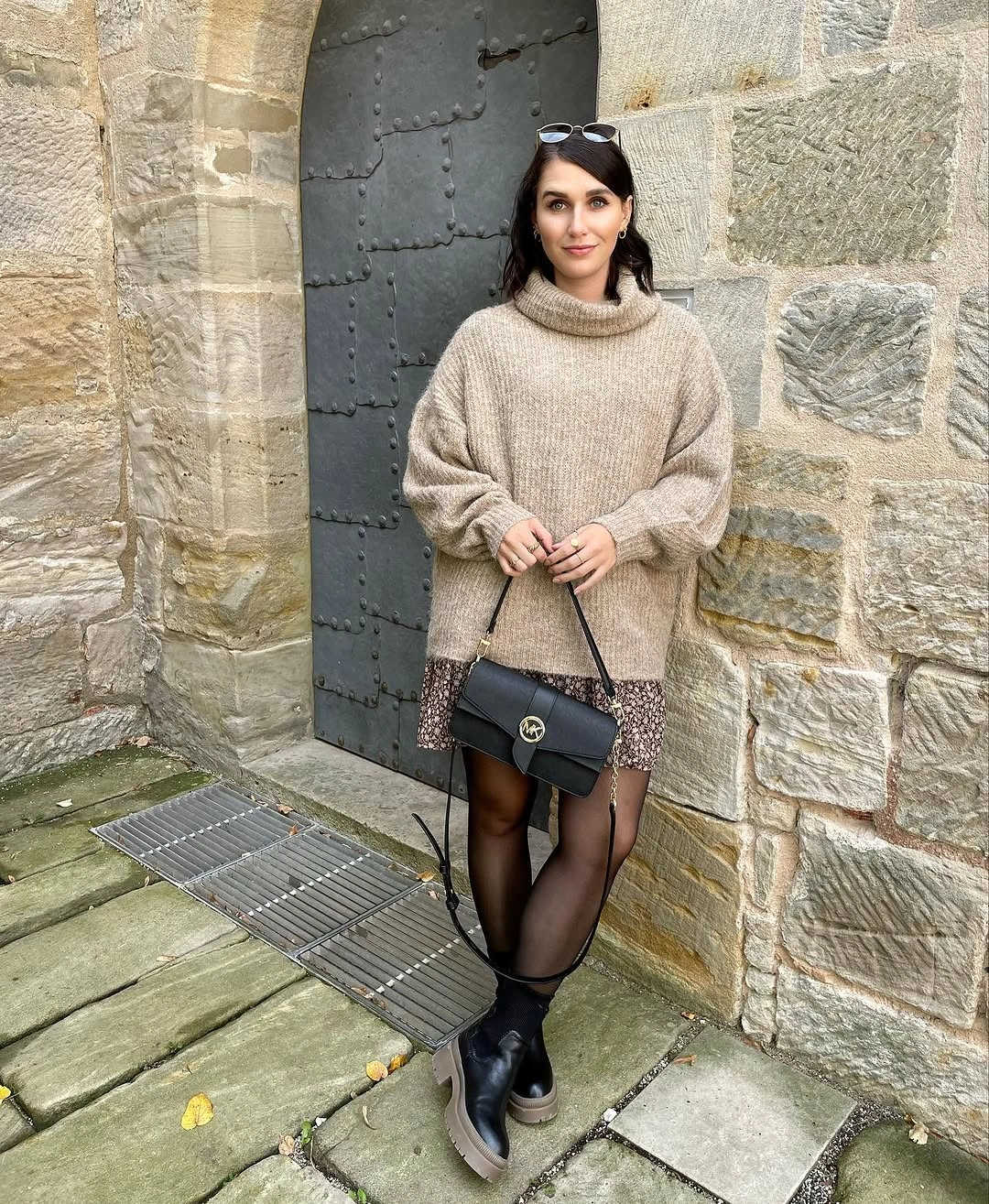 cozy & chic autumn outfits for women 2026 Oversized Knit Dresses with Modern Boots for Everyday Sophistication