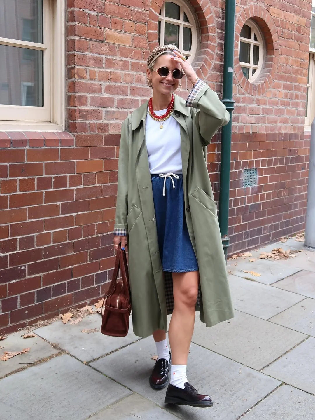 cute fall outfits docs 2026 Relaxed Trench Coat Styling with Polished Loafers