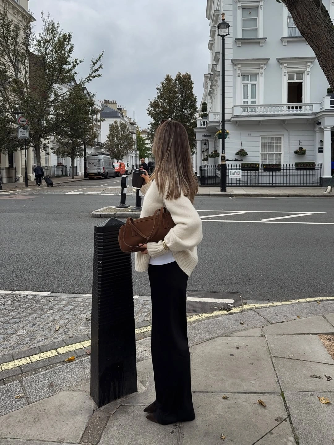 fall going out outfits 2026 Minimal Monochrome with Timeless City Elegance