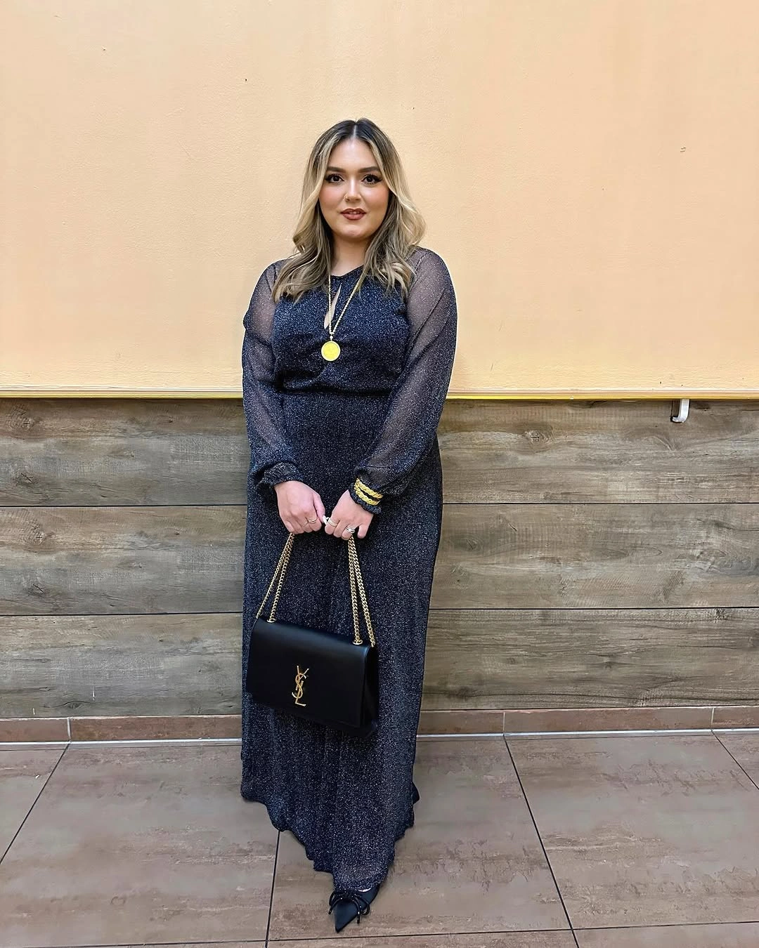 fall mom outfits 2026 An Elegant Evening Dress for Special Autumn Celebrations