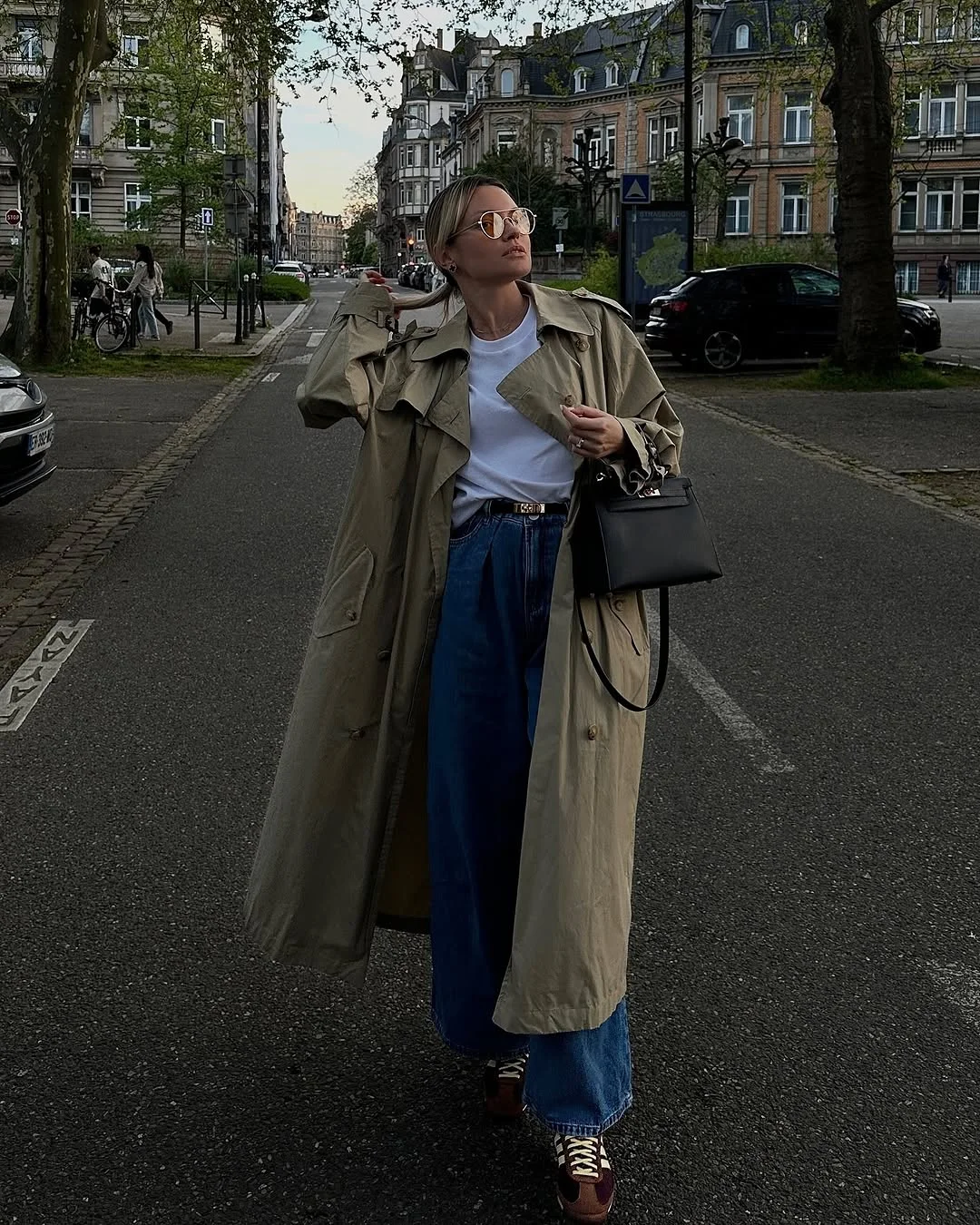 fall outfits with coat 2026 Relaxed Trench Coat Styling For Everyday City Walks