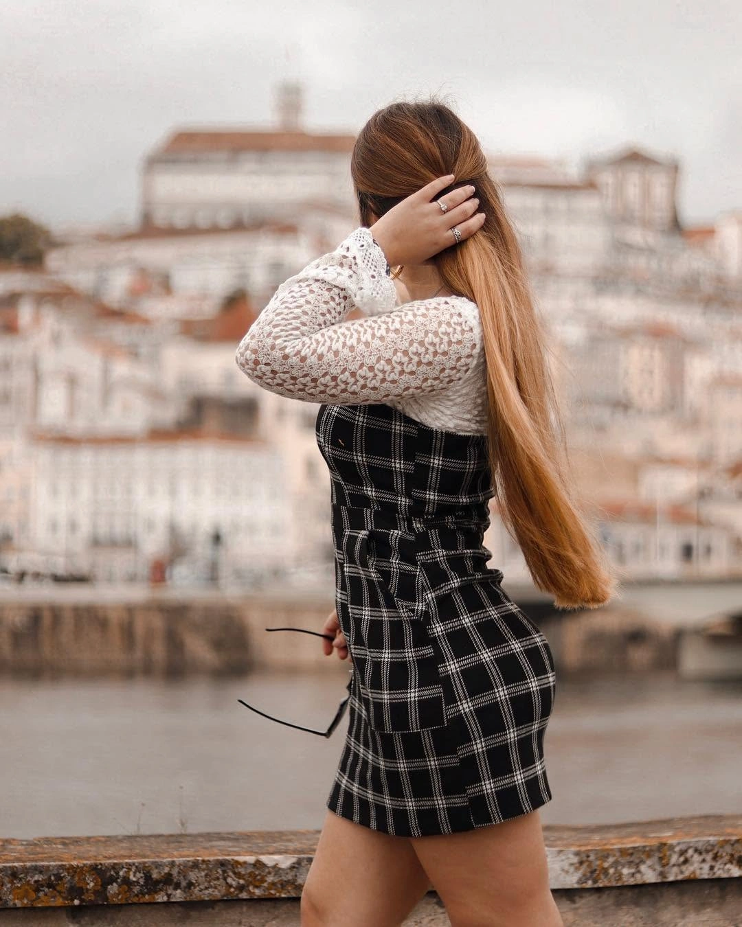 fall travel outfits 2026 Classic Plaid That Looks Right at Home in Historic European Cities