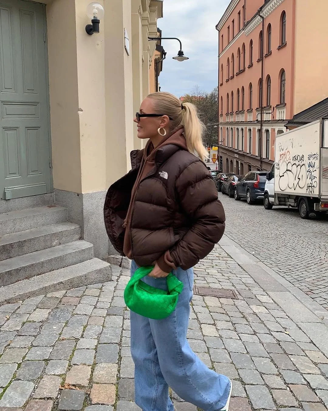 simple fall outfits 2026 A Puffer Jacket and Wide-Leg Denim for Relaxed Weekend Adventures