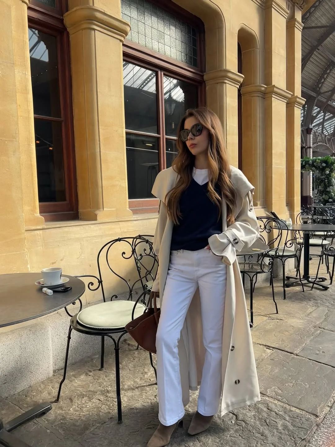 simple fall outfits 2026 White Denim and a Timeless Trench for Effortless European Style