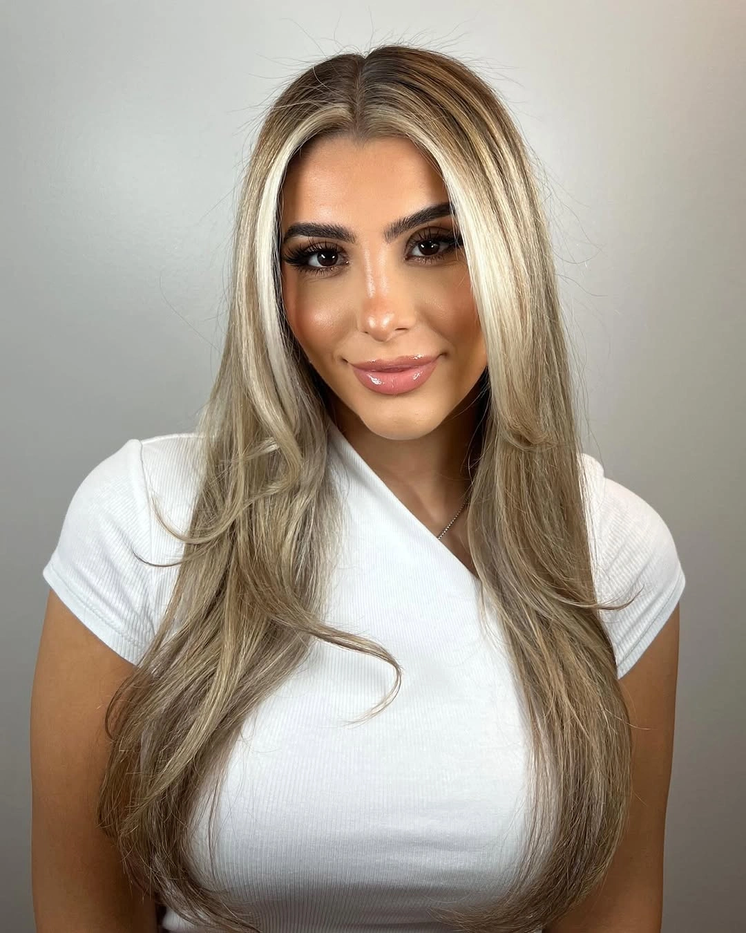 august hairstyles and color ideas 2026 Luxury Cream Blonde With Seamless Face-Framing Highlights