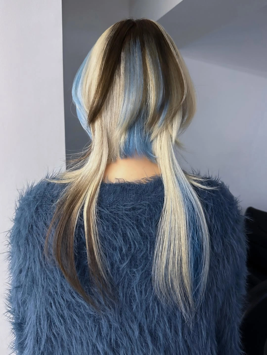 august hairstyles and color ideas 2026 Icy Blonde Wolf Cut With Hidden Blue Underdye