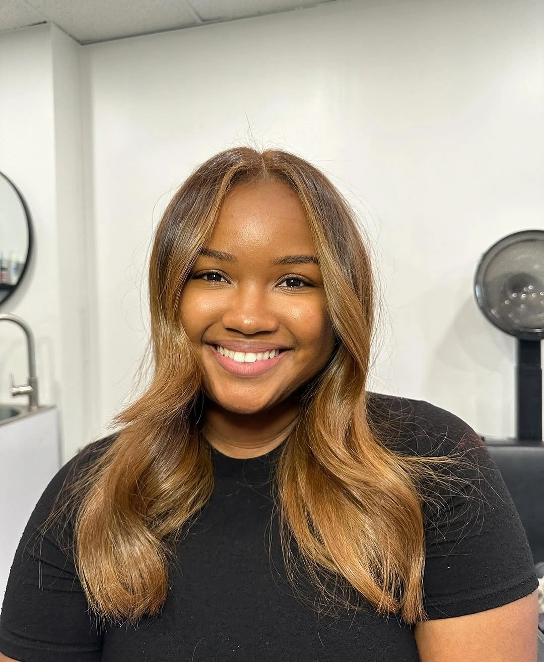 august hairstyles and color ideas 2026 Warm Honey Balayage That Brightens Every Smile