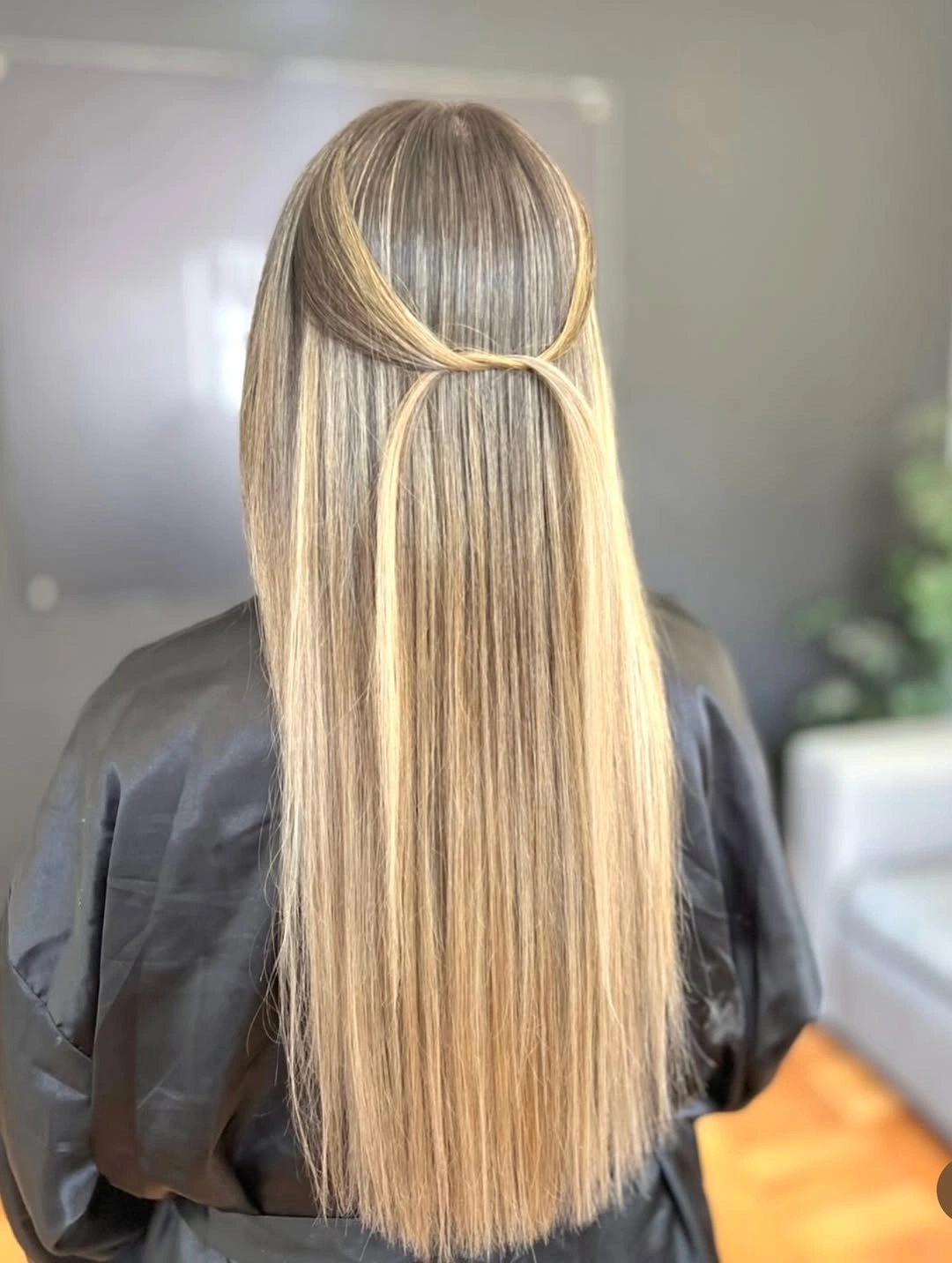 babylights hair ideas Silky Vanilla Babylights on Ultra-Long Straight Hair