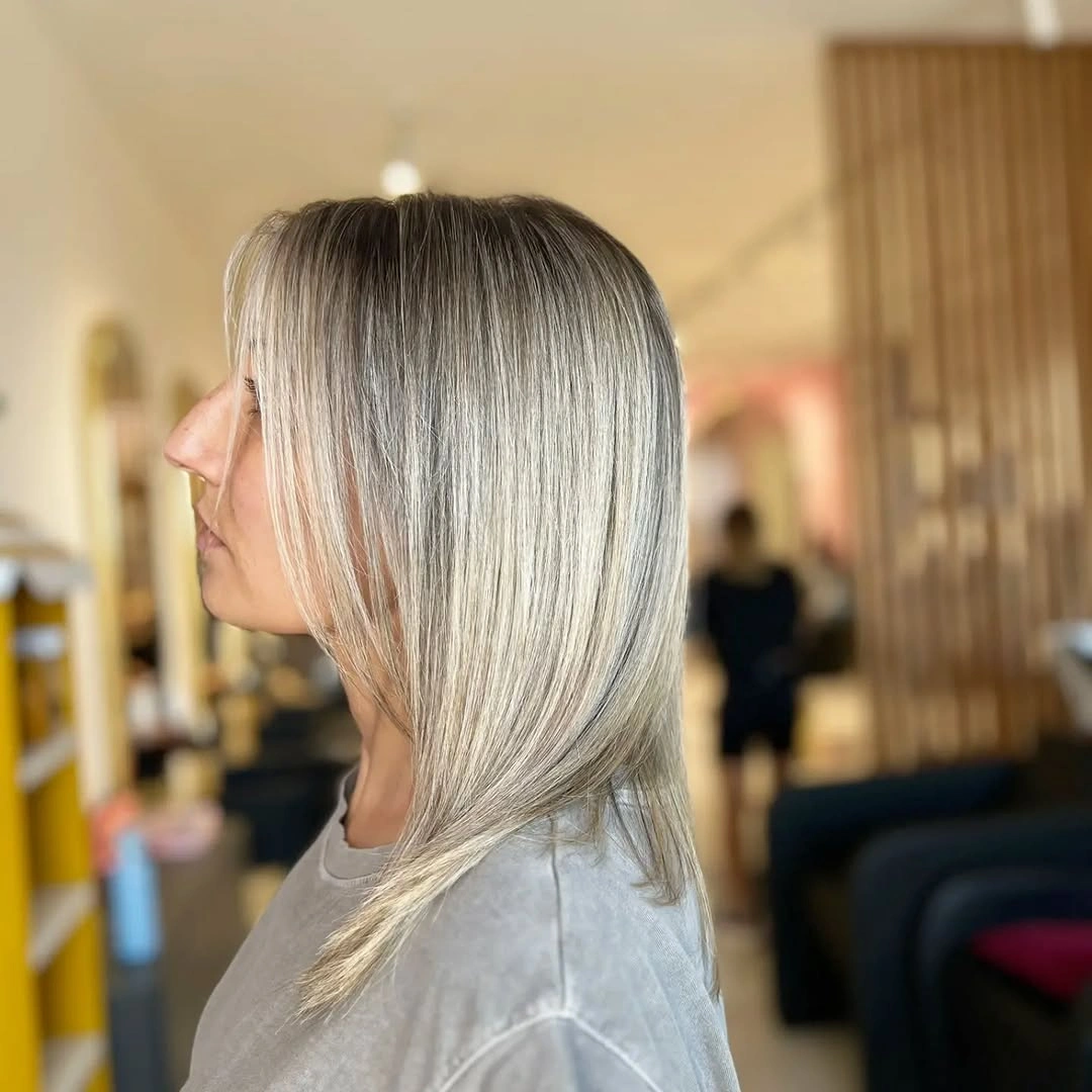 babylights hair ideas Cool Pearl Blonde with Feathered Ends