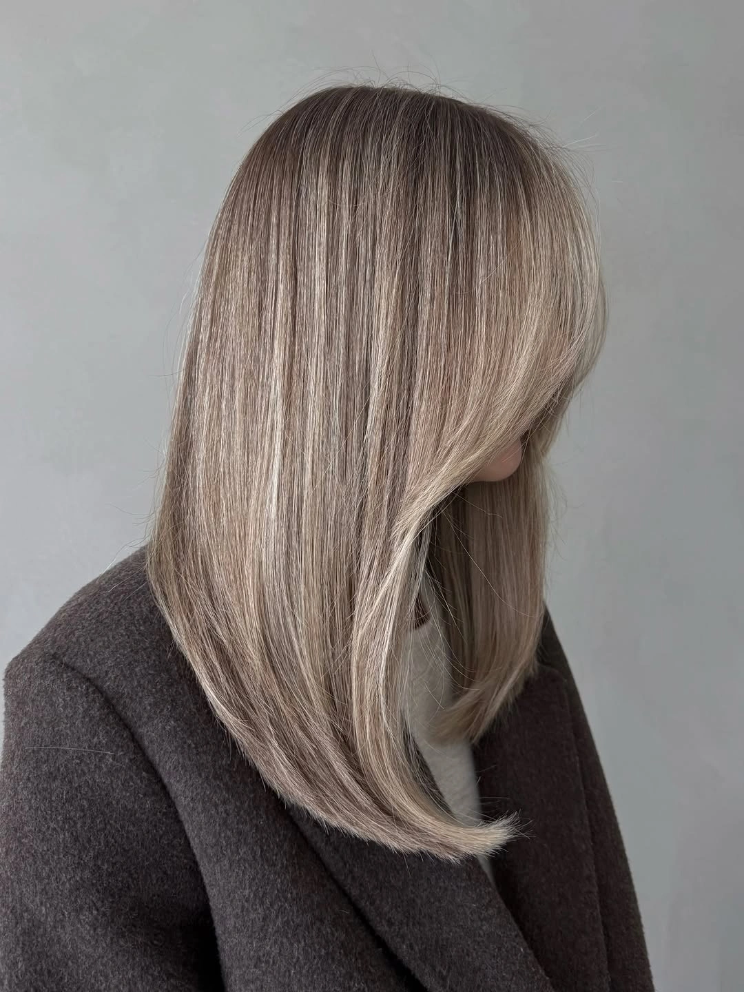 babylights hair ideas Silky Mushroom Blonde with Invisible Babylights