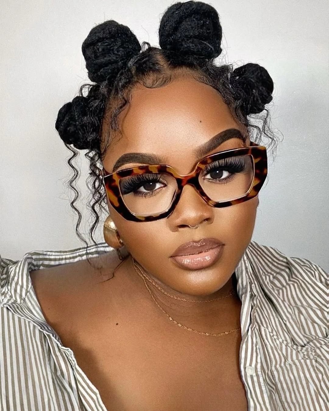 bantu knots hairstyles Classic Mini Bantu Knots With Soft Face-Framing Curls