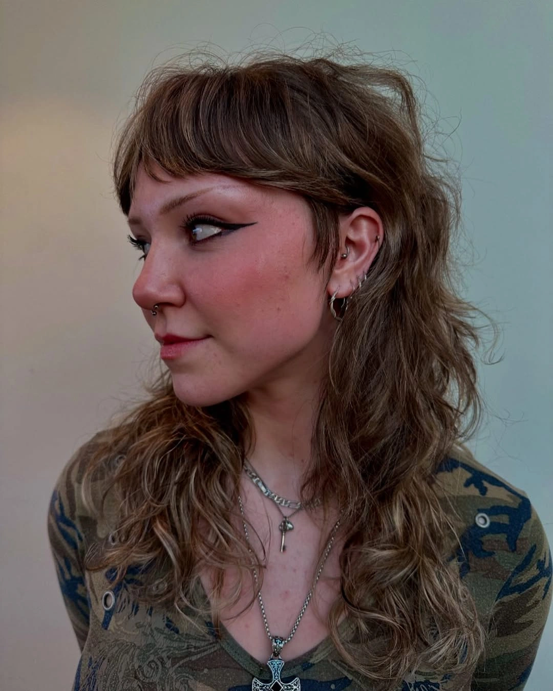 choppy medium layered hair Wavy Layers With Relaxed Vintage Energy