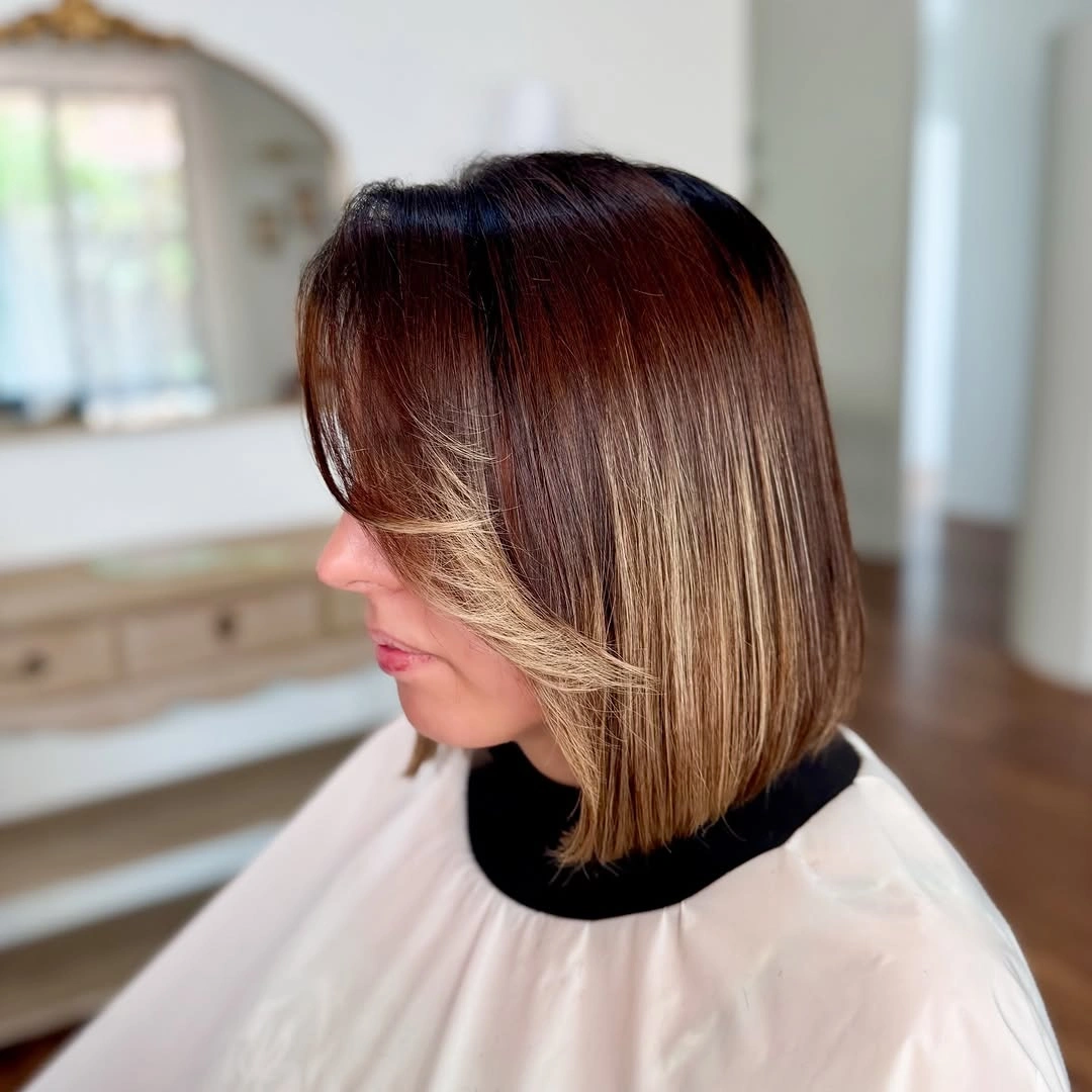 fall bob haircut ideas 2026 Dimensional Brunette Bob With Soft Face-Framing Highlights