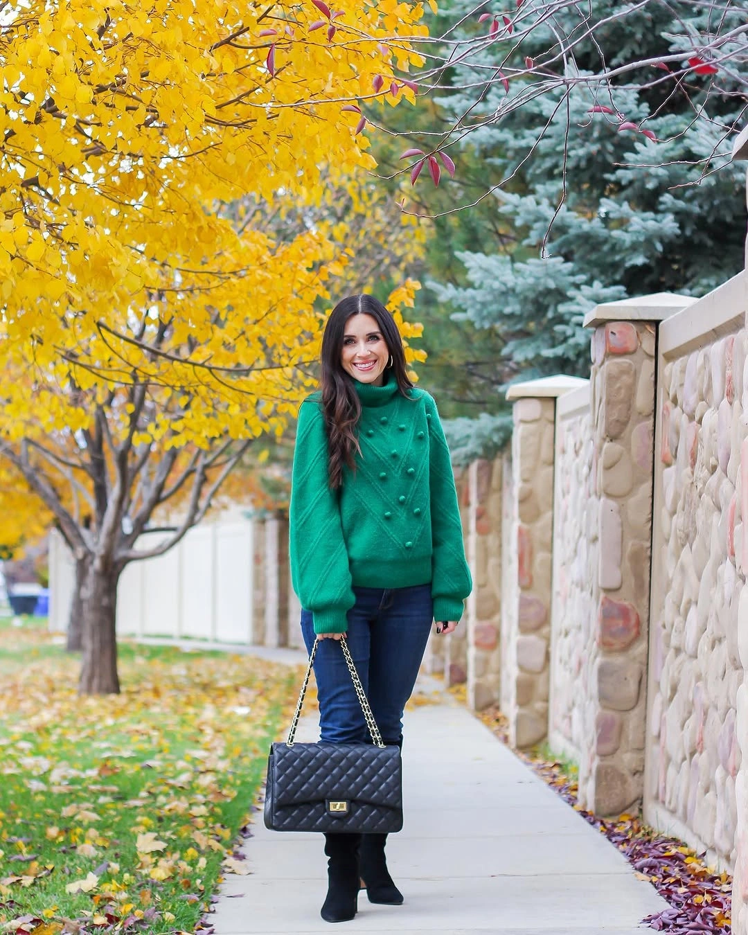 fall classy outfits women 2026 Emerald Green Sweaters That Brighten Classic Fall Wardrobes