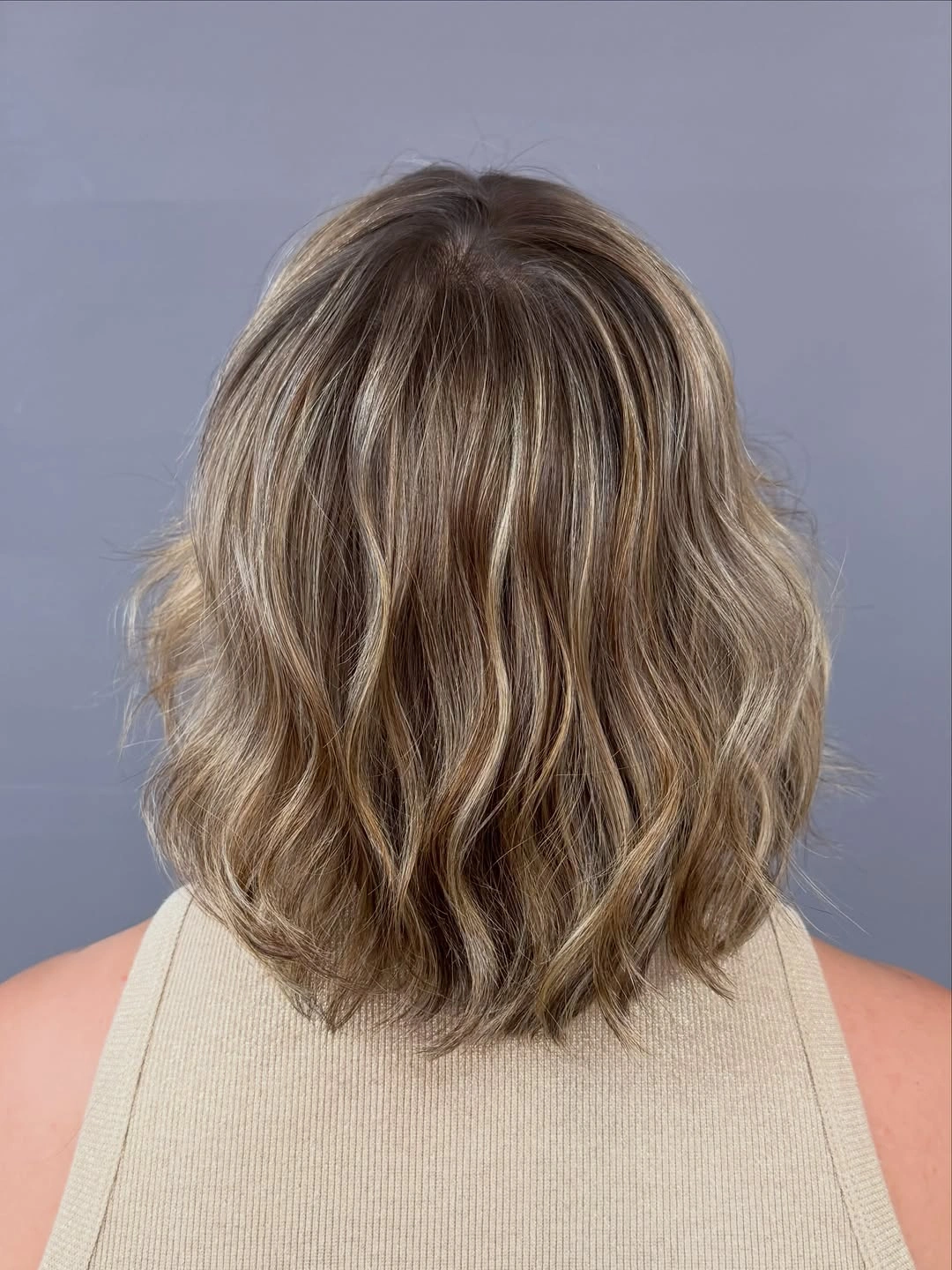 fall hair colour ideas 2026 Dimensional Mushroom Blonde Lob