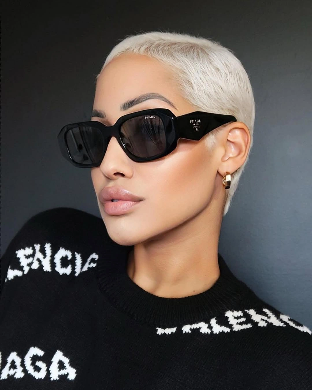 Fall hairstyles for short hair 2026 Ultra-Short Platinum Buzz Cut With Luxe Finish