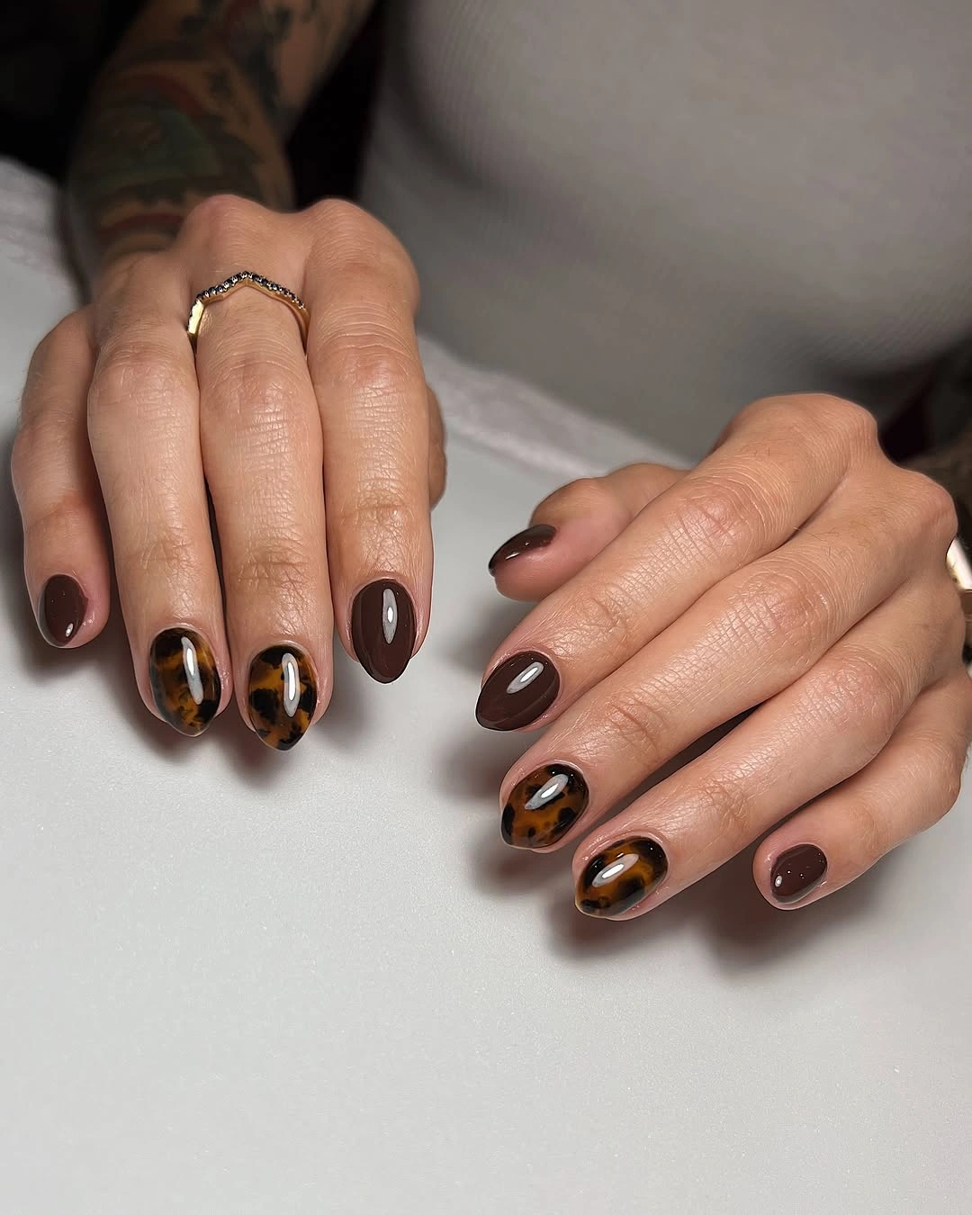 Fall manicure 2026 Brown Tortoise French Short Manicure