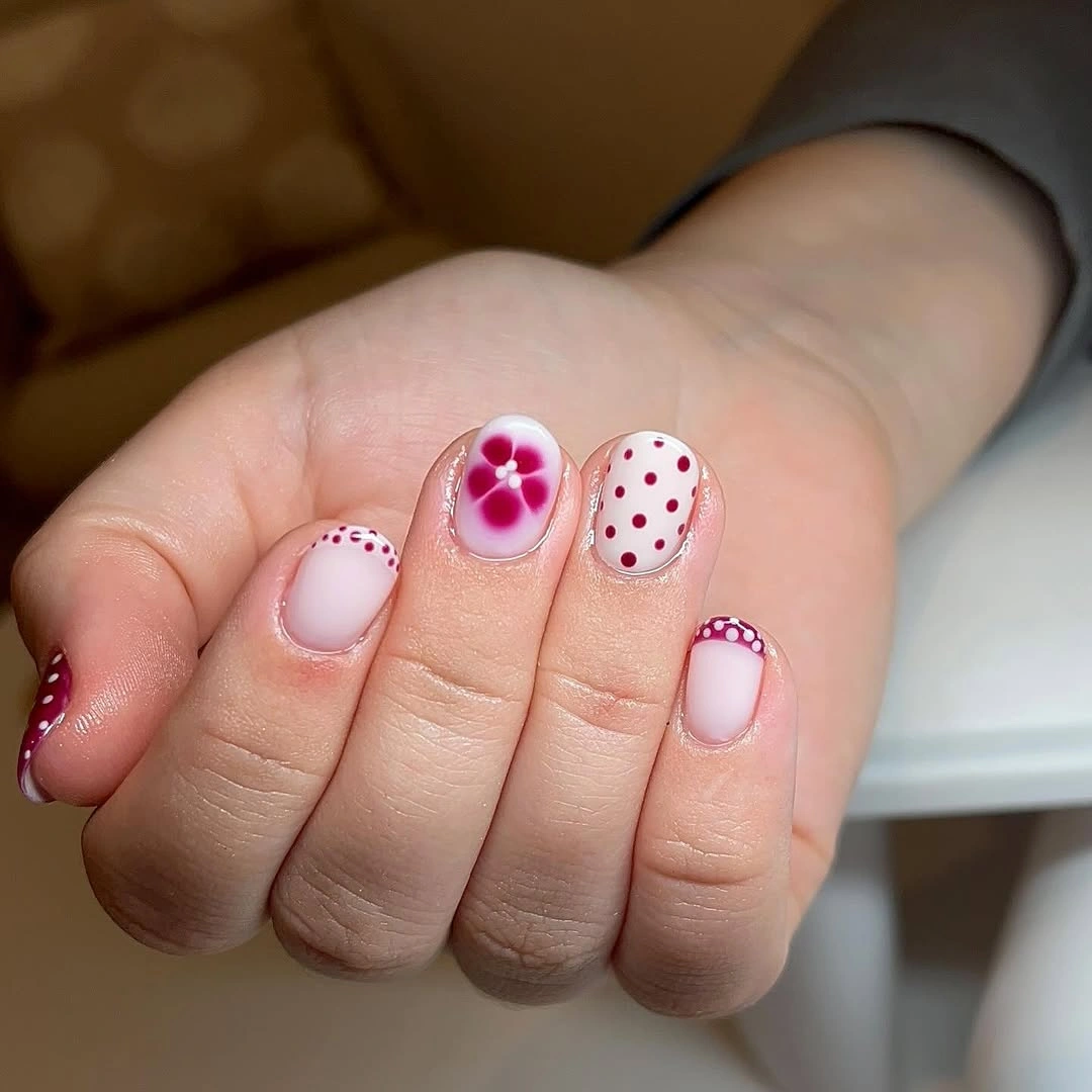 Fall manicure 2026 Tiny Flower Short Manicure With Dotted Edges