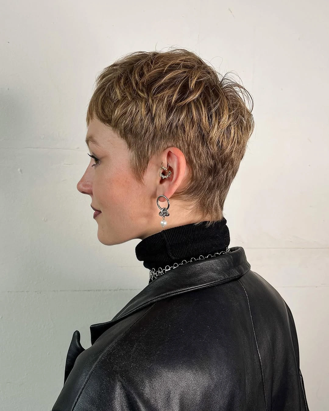 fall pixie haircut ideas 2026 Classic Cropped Pixie With Natural Dimension