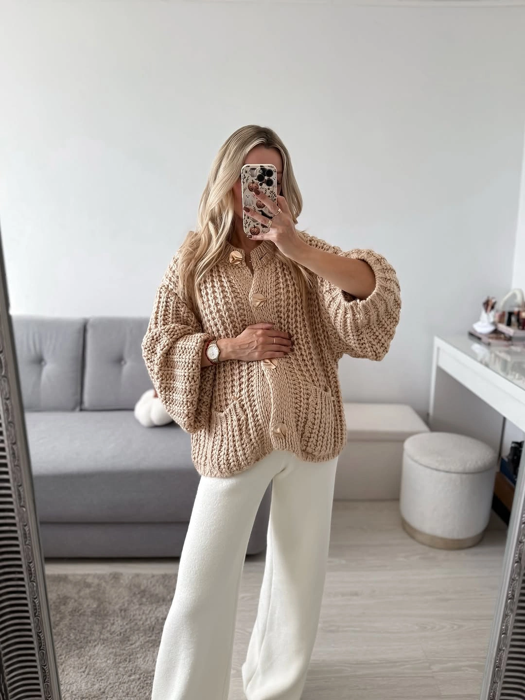 fall pregnancy outfits 2026 Chunky Knit Layers That Feel Like Autumn Wrapped in a Blanket