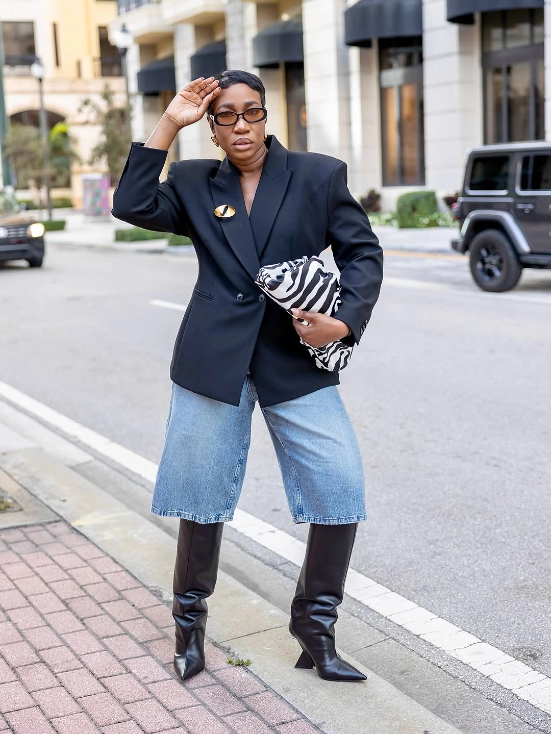 fall professional outfits women 2026 Confident Blazer Styling With a Fashion-Forward Edge