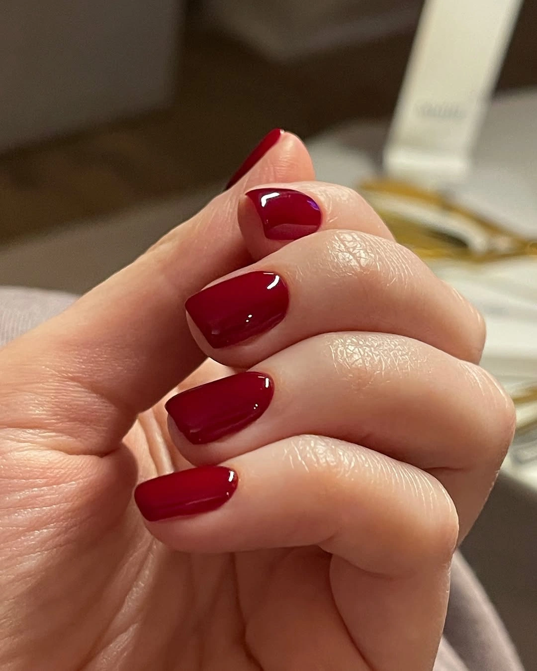 Fall short nails 2026 Glossy Wine Red Short Nails