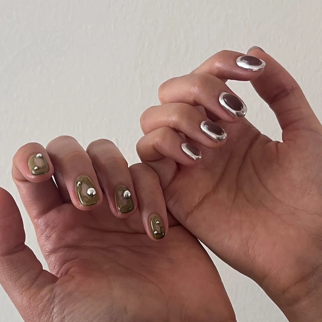 Fall short nails 2026 Taupe Short Nails With Metallic Ring Accents