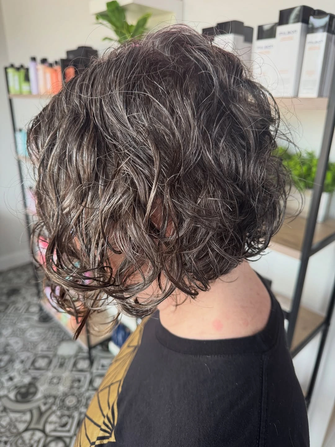 heatless curls hairstyle Textured Wavy Bob With Easy Everyday Movement