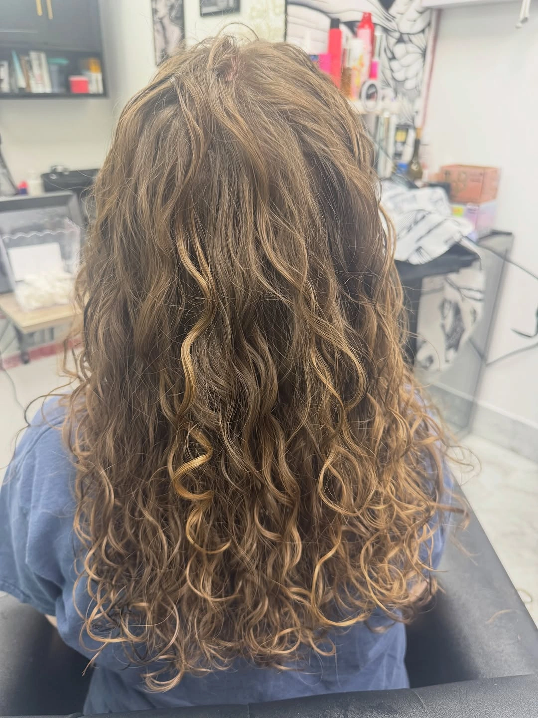 heatless curls hairstyle Natural Spiral Definition With Soft Balayage