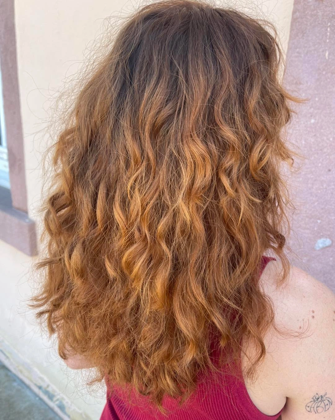 heatless curls hairstyle Soft Copper Waves With Naturally Blended Texture