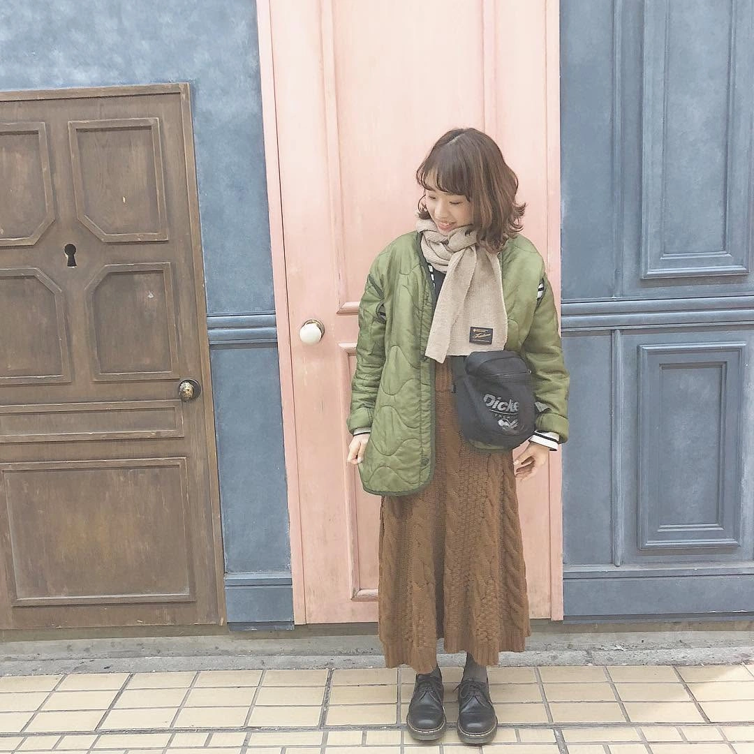 knit skirt outfits fall 2026 Earthy Layers That Make a Brown Knit Skirt Feel Effortlessly Cozy