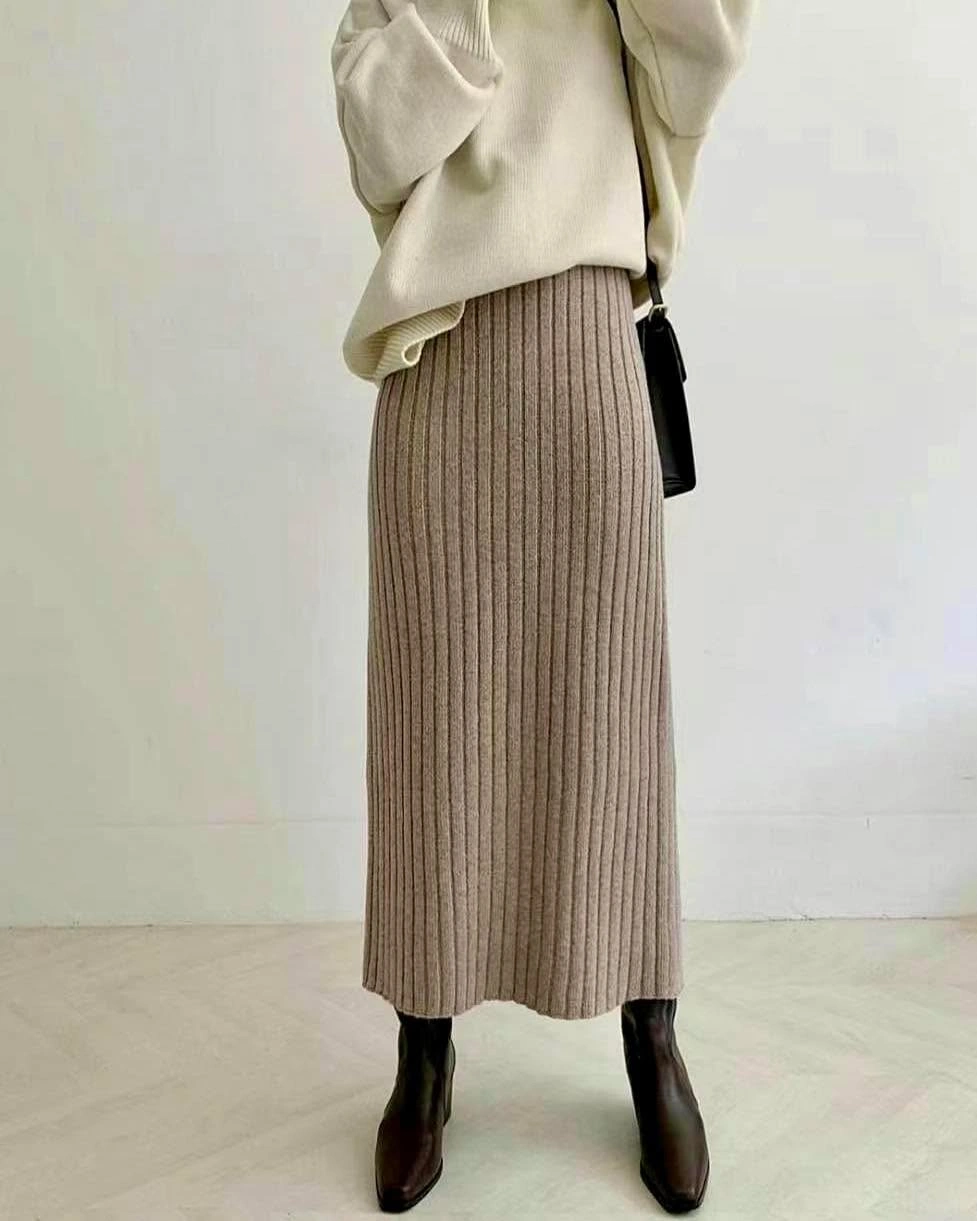 knit skirt outfits fall 2026 Elegant Rib Knit Midi Skirt With Soft Neutral Layers
