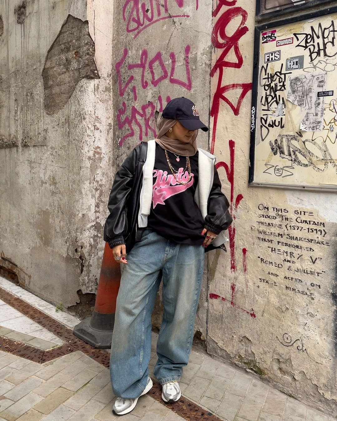 modest fall outfits 2026 Streetwear Layers That Keep Modesty and Comfort Together