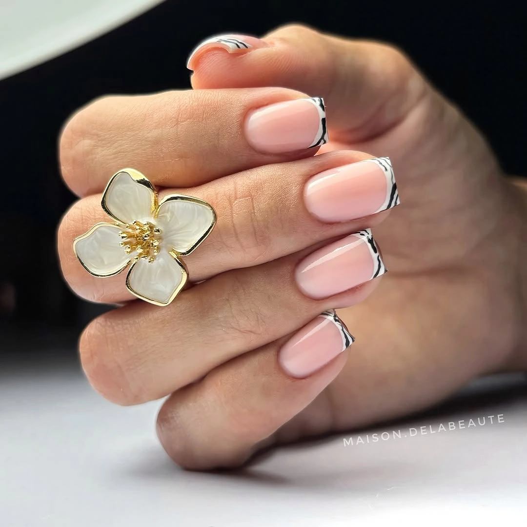 September nail art ideas 2026 Outlined Pink French Tips on Square Nails