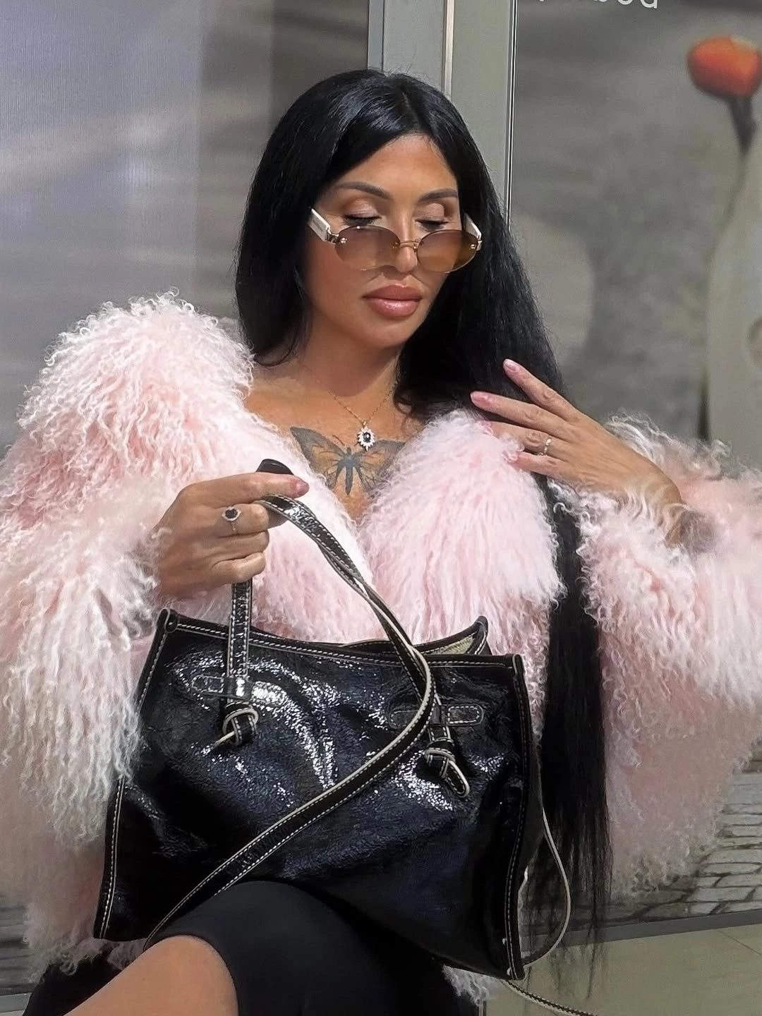 shaggy jacket Soft Pink Texture That Balances Glamour and Everyday Style