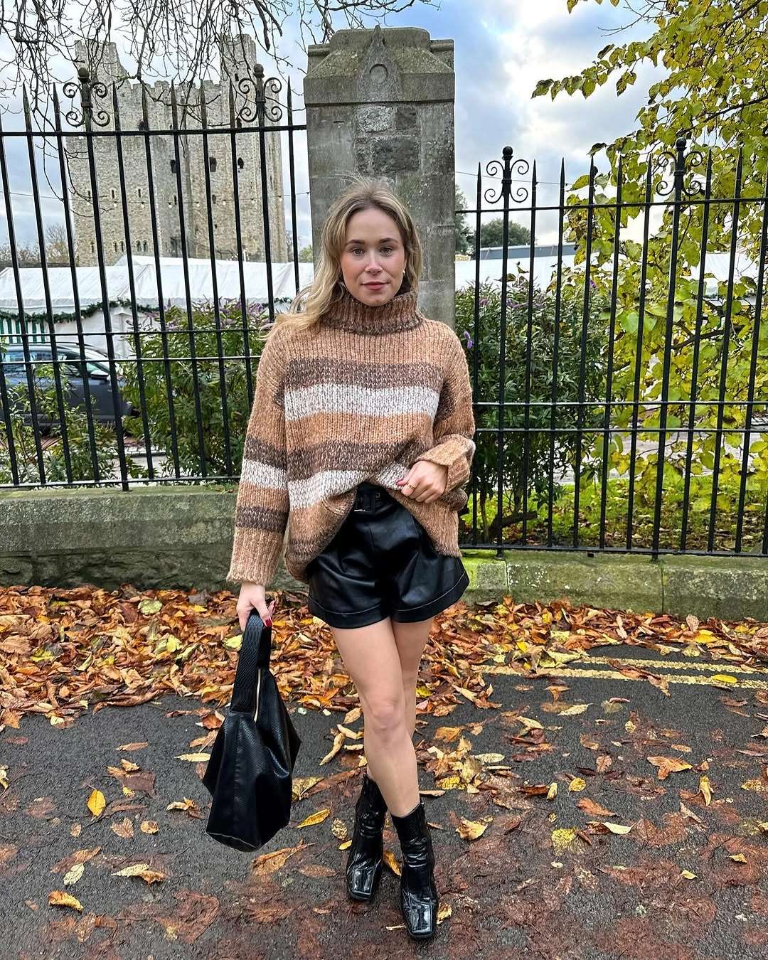 what are must-have fall outfits for 2026 Chunky Knit Sweaters Keep Autumn Warm and Stylish