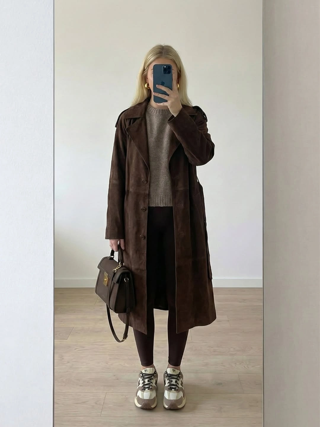 what are must-have fall outfits for 2026 Chocolate Brown Outerwear Defines Sophisticated Autumn Style