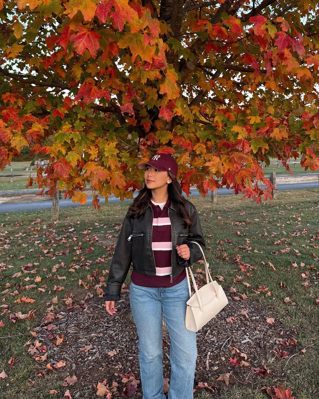 what are the best fall outfits for casual days? Classic Leather and Denim That Never Misses