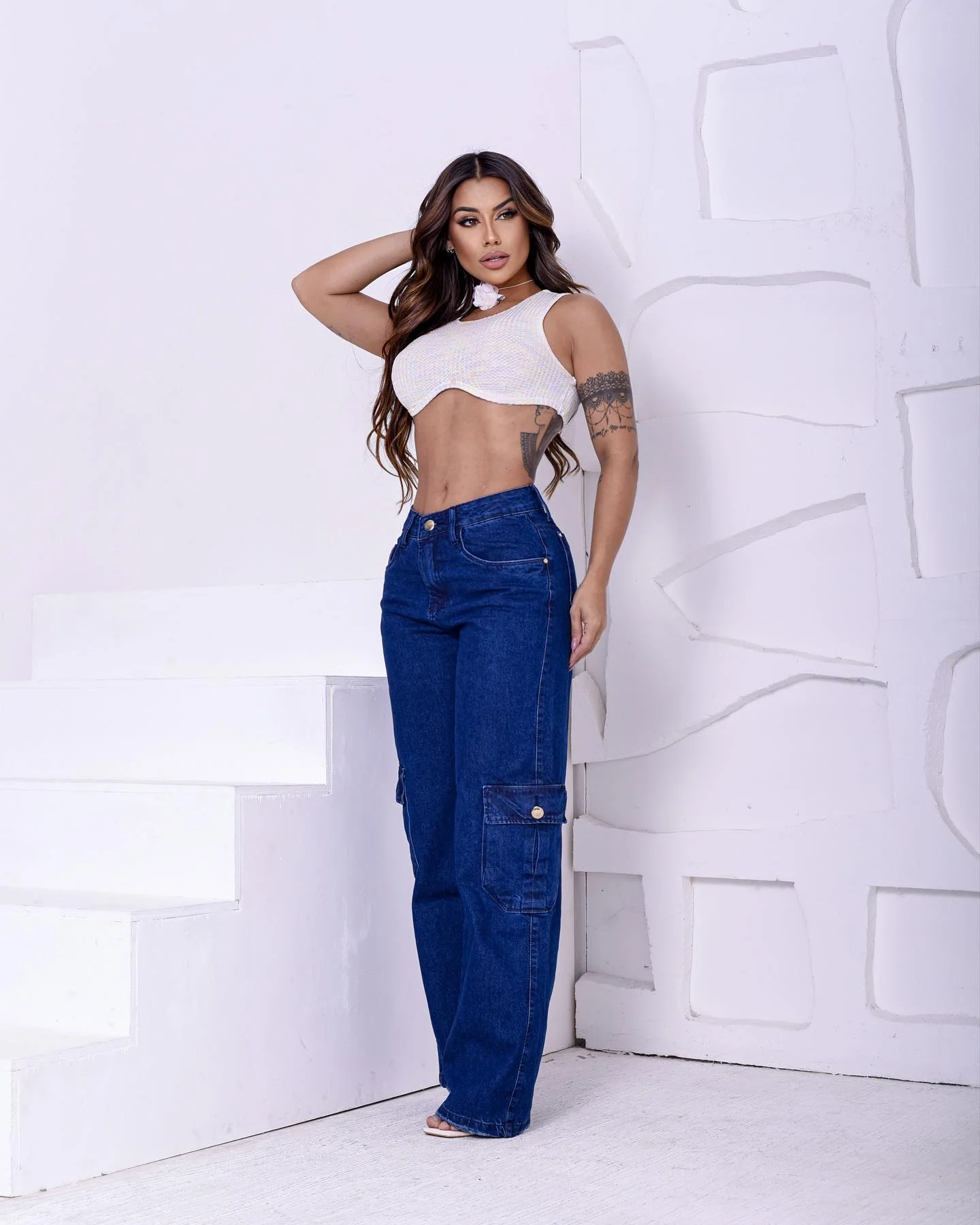 wide leg jeans outfit fall 2026 Dark Cargo Denim With a Modern Minimal Edge