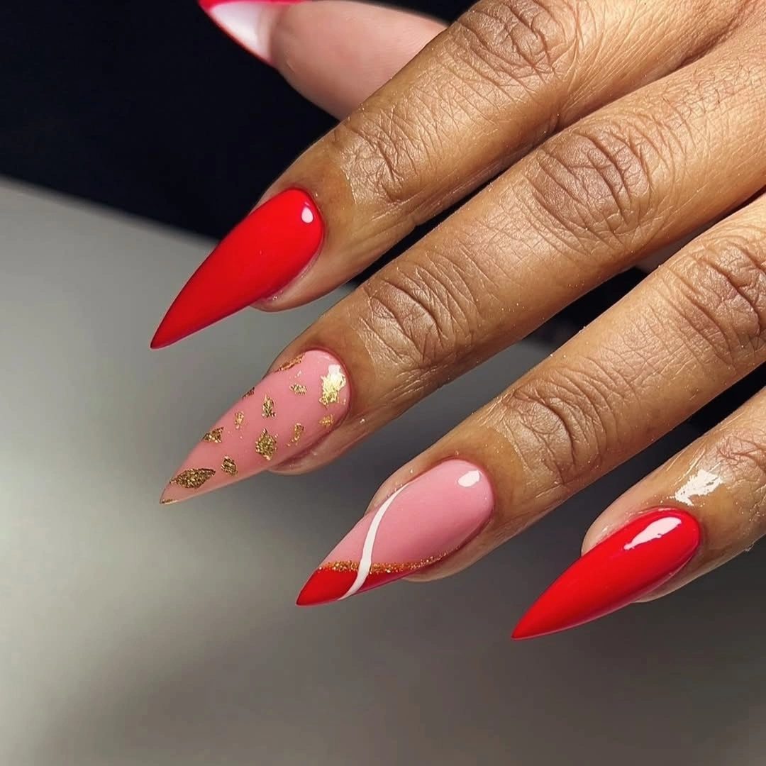 Long pointed nails mixing solid red pink and fine gold details