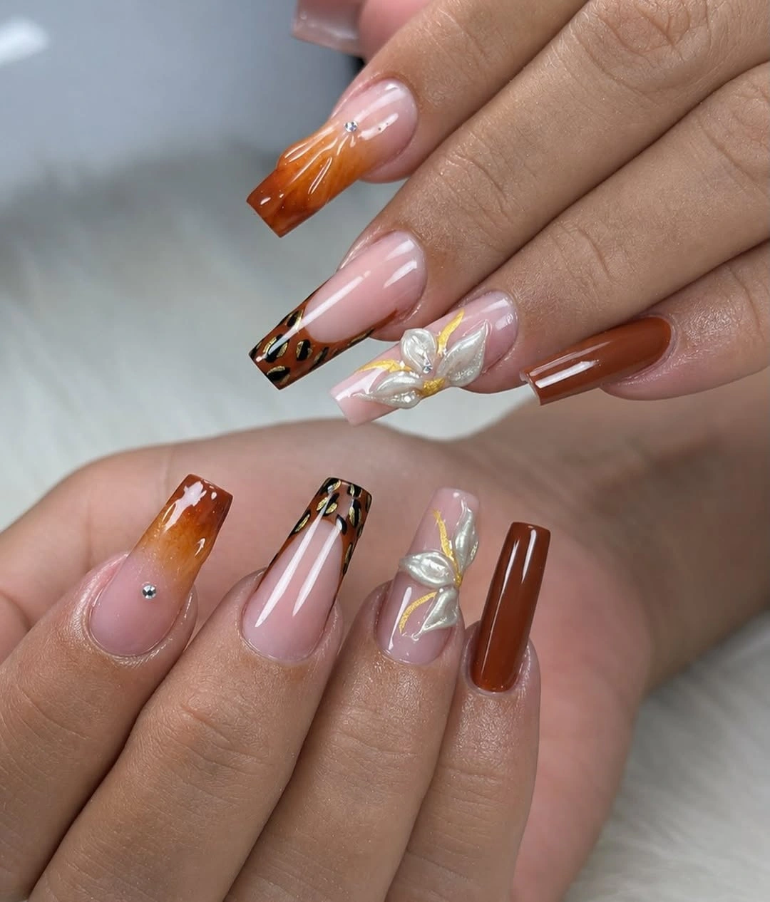 Amber tortoiseshell coffin nails with glassy accents